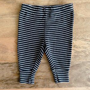 $2 Carter’s Black stripe legging 0-3m